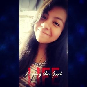 Meet your Posher, Roxana